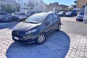 Ford Fiesta 1.4 5 porte Bz.- GPL Titanium