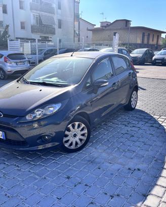 Ford Fiesta 1.4 5 porte Bz.- GPL Titanium