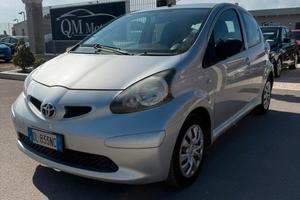 Toyota Aygo 1.0 12V VVT-i 5 porte Sol