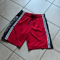 Pantaloncini Champion rossi e neri stile basket