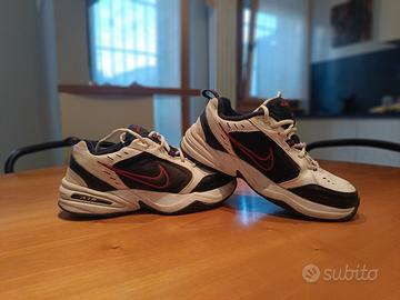 Nike Air monarch iv