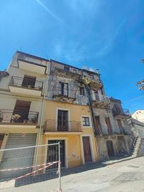 Casa Semindipendente - Francavilla di Sicilia