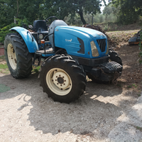 Trattore New Holland LS U60