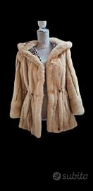 pellicce  di visone e ocelot