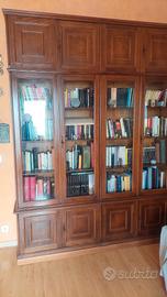 Grande libreria in legno