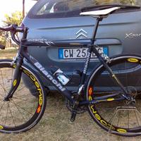 bicicletta in carbonio Bianchi 2 coppie di cerchi