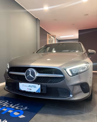 Mercedes classe A 180D Automatic luci ambient