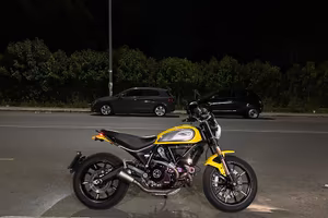 Ducati scrambler icon 800 2021