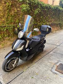 Piaggio Beverly 300 police abs/asr