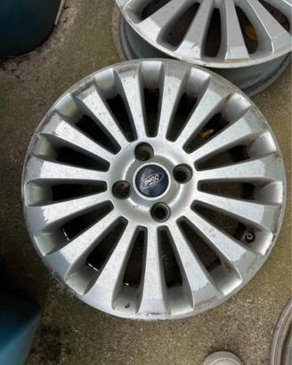 cerchi lega ford fiesta 16