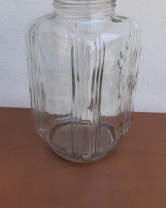Vasi in vetro yrasparente