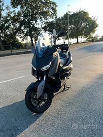 Xmax 300