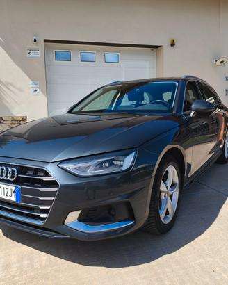 Audi A4 Avant 35 TDI/163 CV Mhev -S tronic Busines