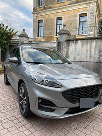 ford kuga 2.5 225 Hybrid 