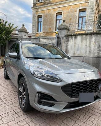 ford kuga 2.5 225 Hybrid 