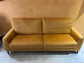 Divano 3 posti senape