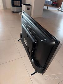 Smart TV 33'' Medion - Tecnologia e Praticità