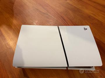 Ps5 slim 1 tb + Fifa25 - PARI AL NUOVO