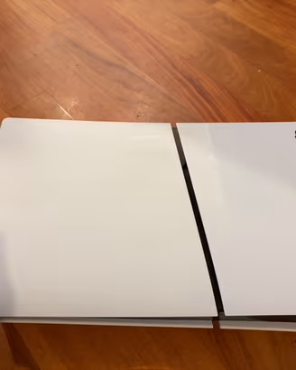 Ps5 slim 1 tb + Fifa25 - PARI AL NUOVO