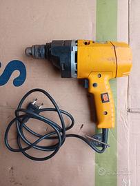 Trapano Black and Decker giallo a filo 220V