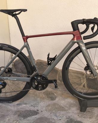 BICI FOCUS IZALCO MAX8.9 CARBONIO 105Di2  (S-52)