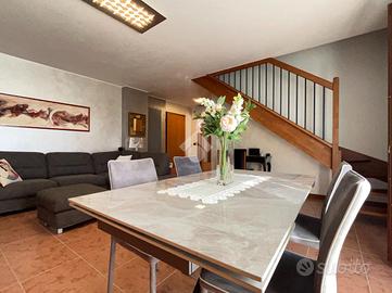 3 LOCALI A REANA DEL ROJALE