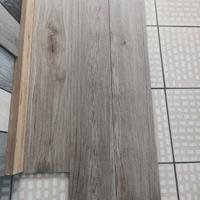 piastrelle effetto legno 25x150