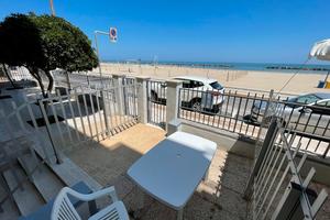 A ffitasi fronte mare Giugno-Luglio-Agosto