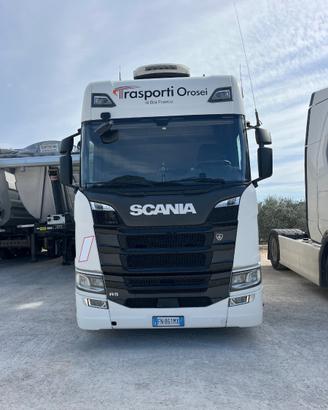 Trattore stradale Scania