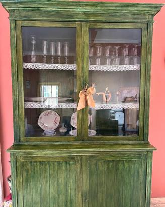 Credenza in legno verde