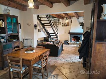 Casa in montagna nel bosco nel parco nazionale