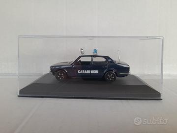 MODELLO ALFA ROMEO ALFETTA CARABINIERI POLISTIL