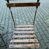 Sedie di legno e ferro chiudibili vintage