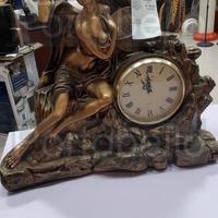 Codice: 5512 OROLOGIO VINTAGE CON MOVIMENTO AL QU