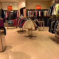 Arredamento per negozio