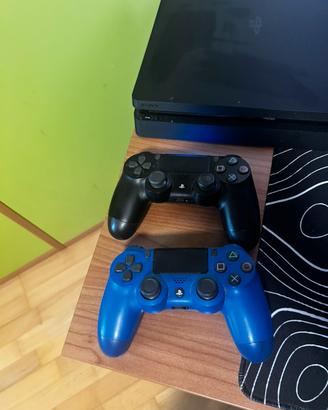 Playstation 4 slim 861 gb, 8 giochi e 2 controller
