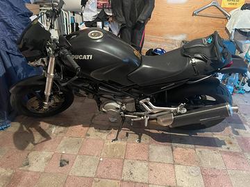 Ducati monster 600 dark
