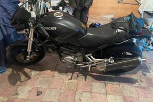 Ducati monster 600 dark