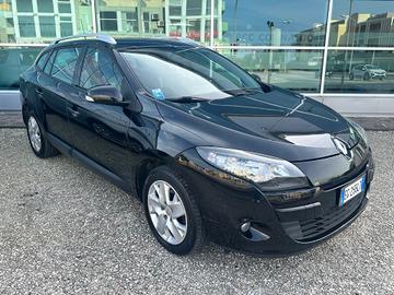 Renault Megane 1.5 dCi 110CV SporTour GT Line (81 