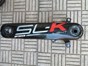 Guarnitura pedivellle carbonio. FSA SLK LIGHT