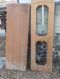 Porte in legno ancora grezze