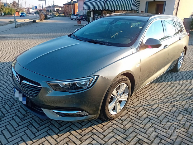 Opel insignia 1.6 cdti 136 cv aut