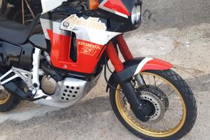 Honda XRV 750 Africa Twin MAI TARGATA