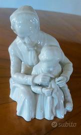 Statua Porcellana: Donna e Bambino