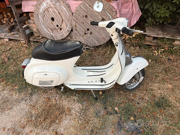 Vespa 50 special