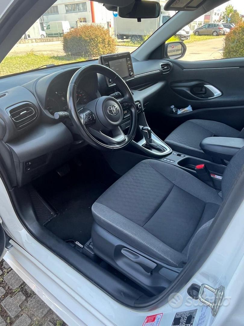 Toyota Yaris 2022 photo 4