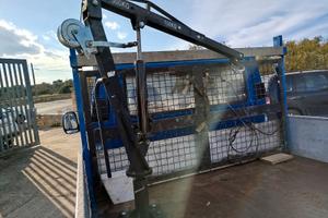 a 5700e.stupendo ford transit 2.5idi turbo con gru