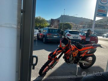 Ktm 525 con kit motard
