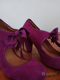 scarpe viola con fiocco e tacco a cono