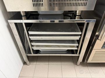 Mobile supporto per forno con portateglie